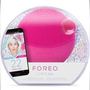 Foreo Luna FoFo Fuchsia. Pink, Cleanse, Facial, Tool, Device, Detox, Gentle